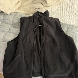 Lululemon running vest